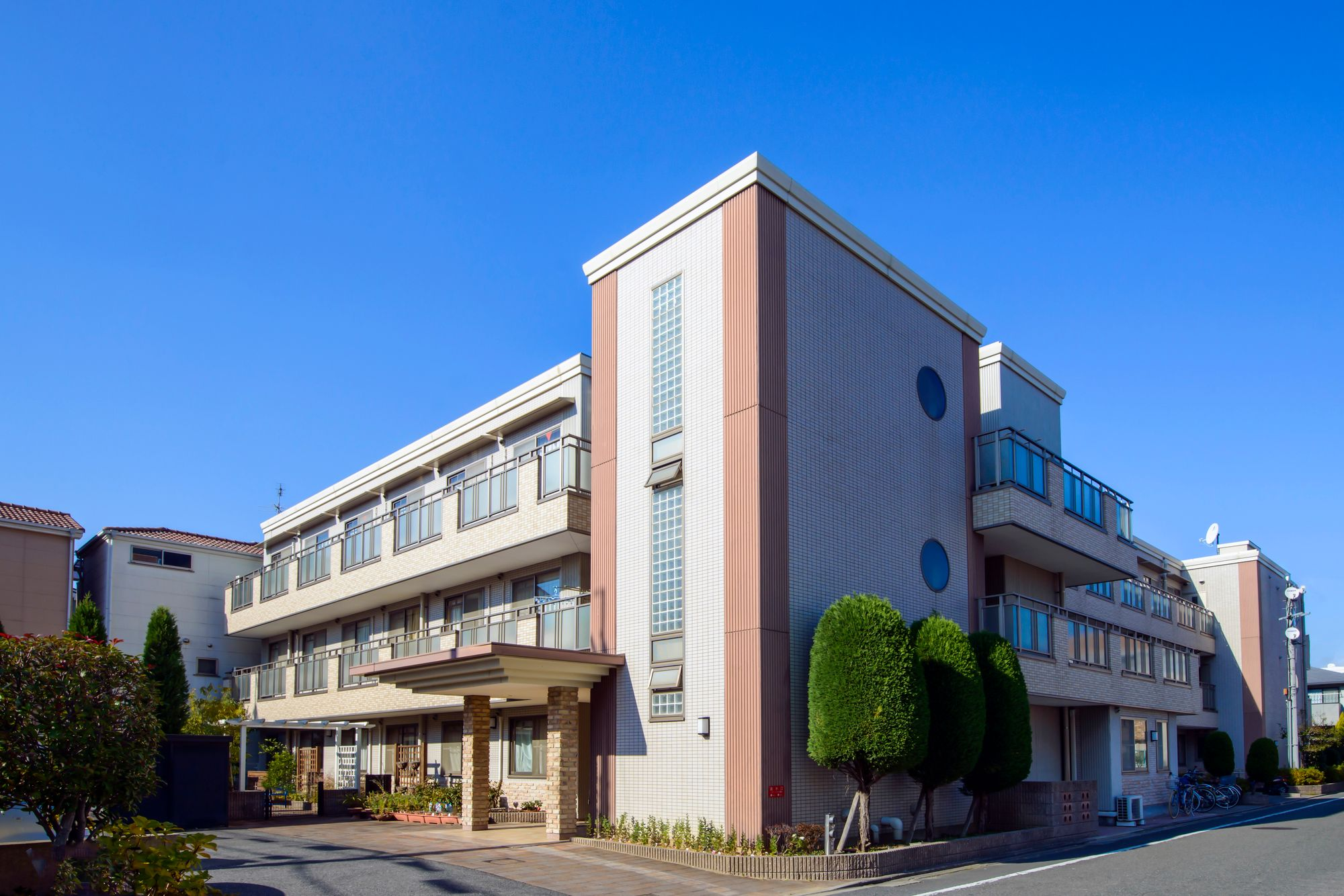 電気料金削減で介護施設の経営を改善