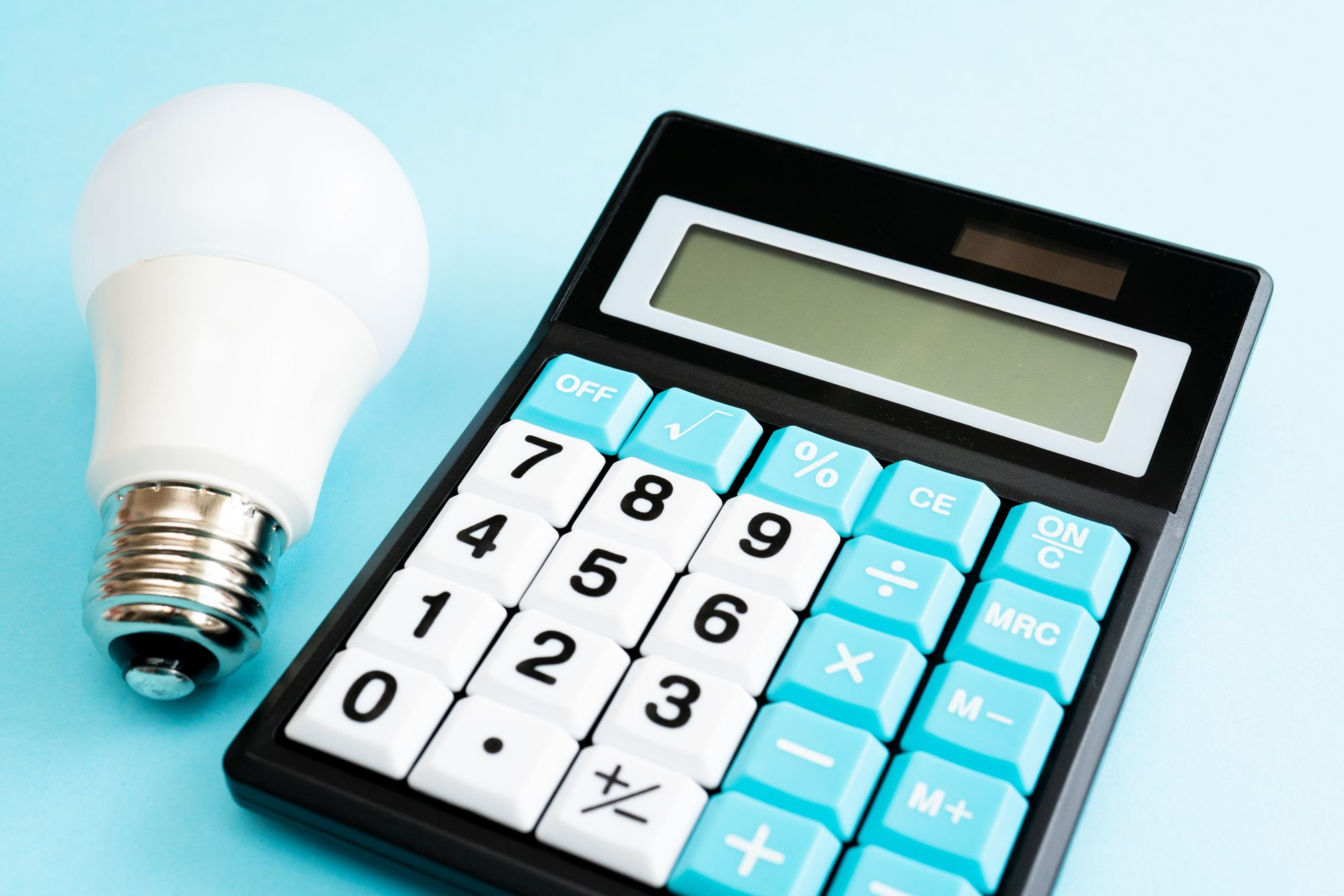 企業で電気料金削減を実現する方法とは？すぐに検討すべき節電対策