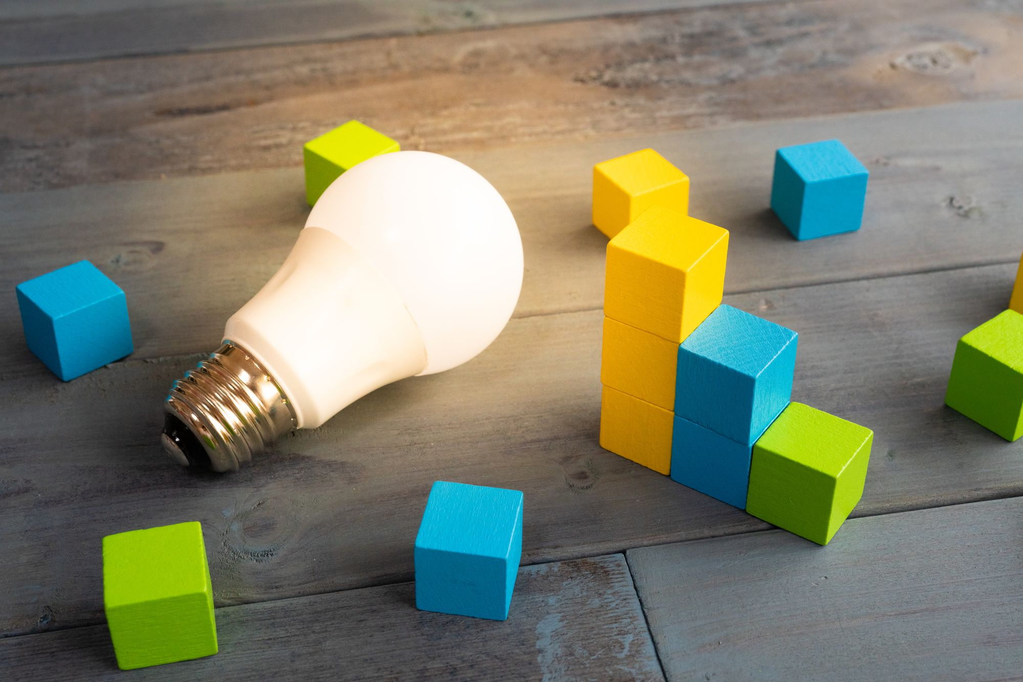 電気代高騰の推移と影響とは？2024年以降の見通しと対策