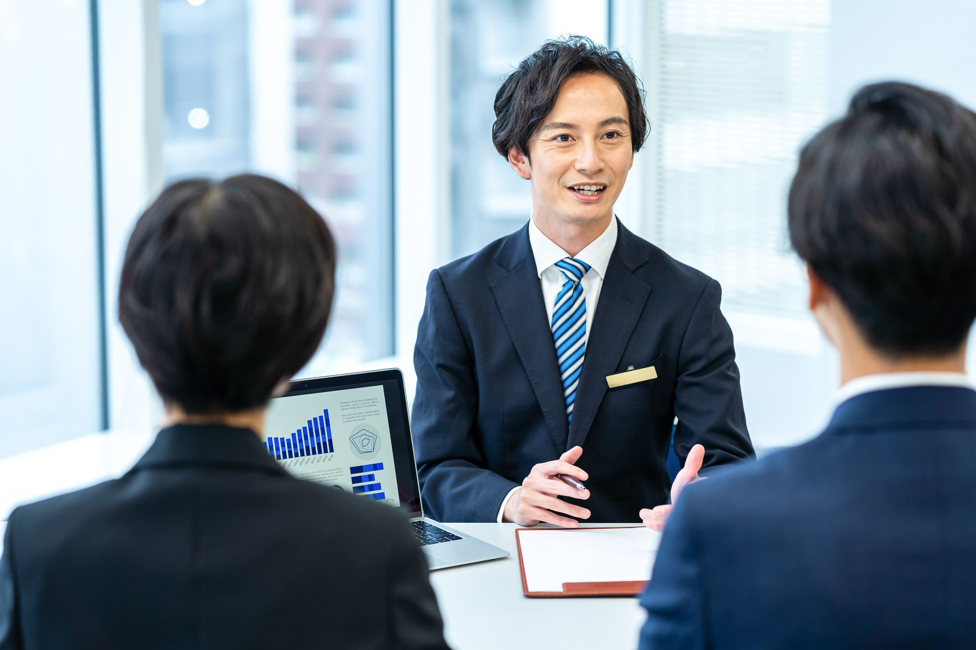 【法人向け】電力コンサルタントとは？利用するメリットや電気代削減の秘訣