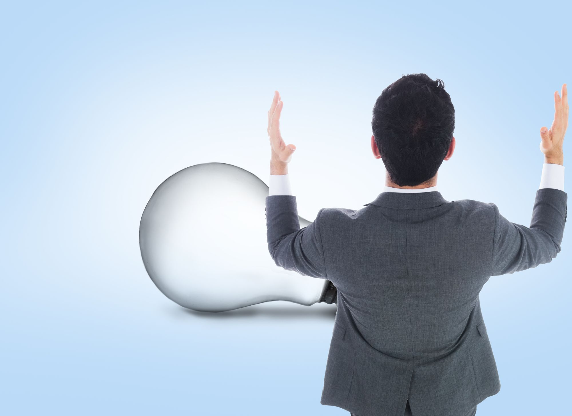 法人の電気代高騰問題を徹底解説！原因と効果的な対策