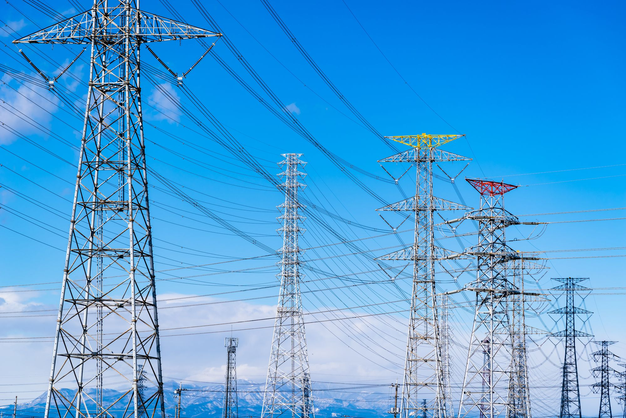 高圧電力契約で新電力に切り替えるメリットとは？切り替え先を選ぶ際の重要なポイント